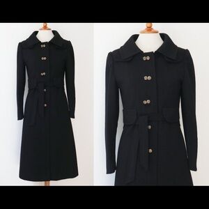 1970s Vintage Coat With Big Collar/Double Rowed Silver Rose Button Closure